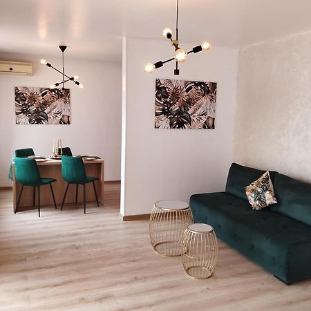 Apartament Ella T8 Năvodari Zewnętrze zdjęcie